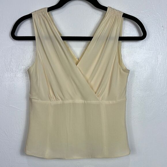 Elegant Cream Sleeveless V-neck Blouse Top Size S - Picture 1 of 7